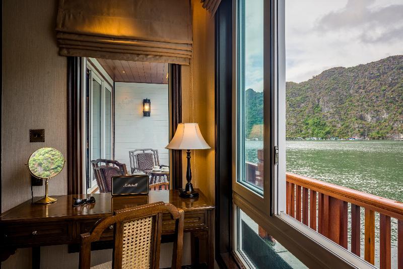 Heritage Line Ylang Cruise - Halong Bay & Lan Ha Bay Ha Long Exterior photo